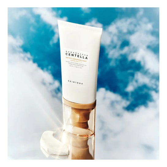 Skin1004 Madagascar Centella Air-Fit Suncream Light SPF 30 PA++++ 50ml