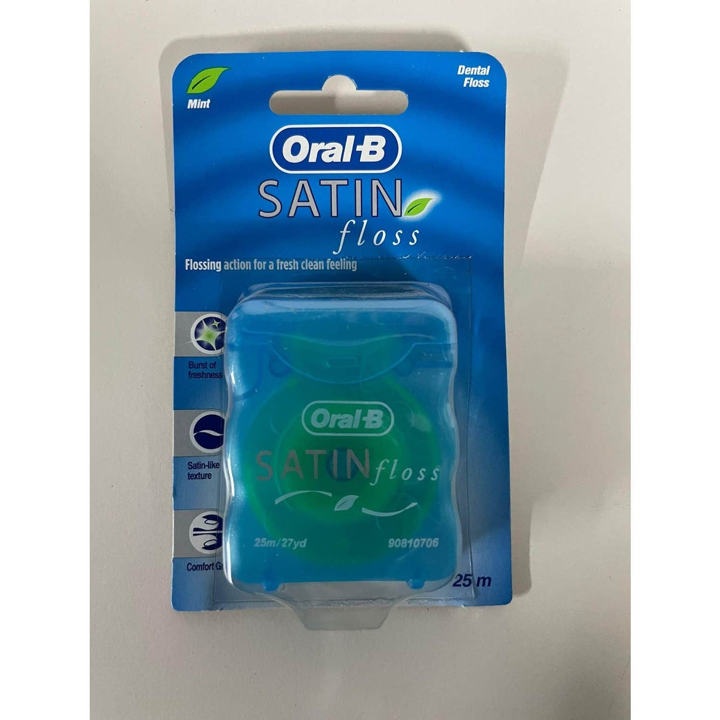 Oral-B Satin Floss Seda Dental con Cera 25m Menta 1ud