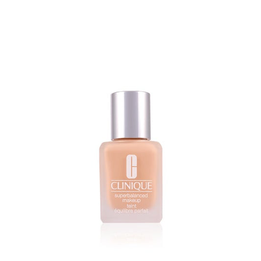 Clinique Base Superbalanced 05 Vanilla 30ml