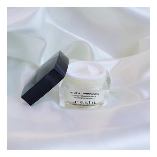 Atashi Cofre Terapia Iluminadora 50 ml + Hidratación Intensa 50 ml