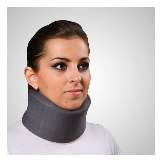 Emo Collarín Cervical Semidura Talla S 1ud