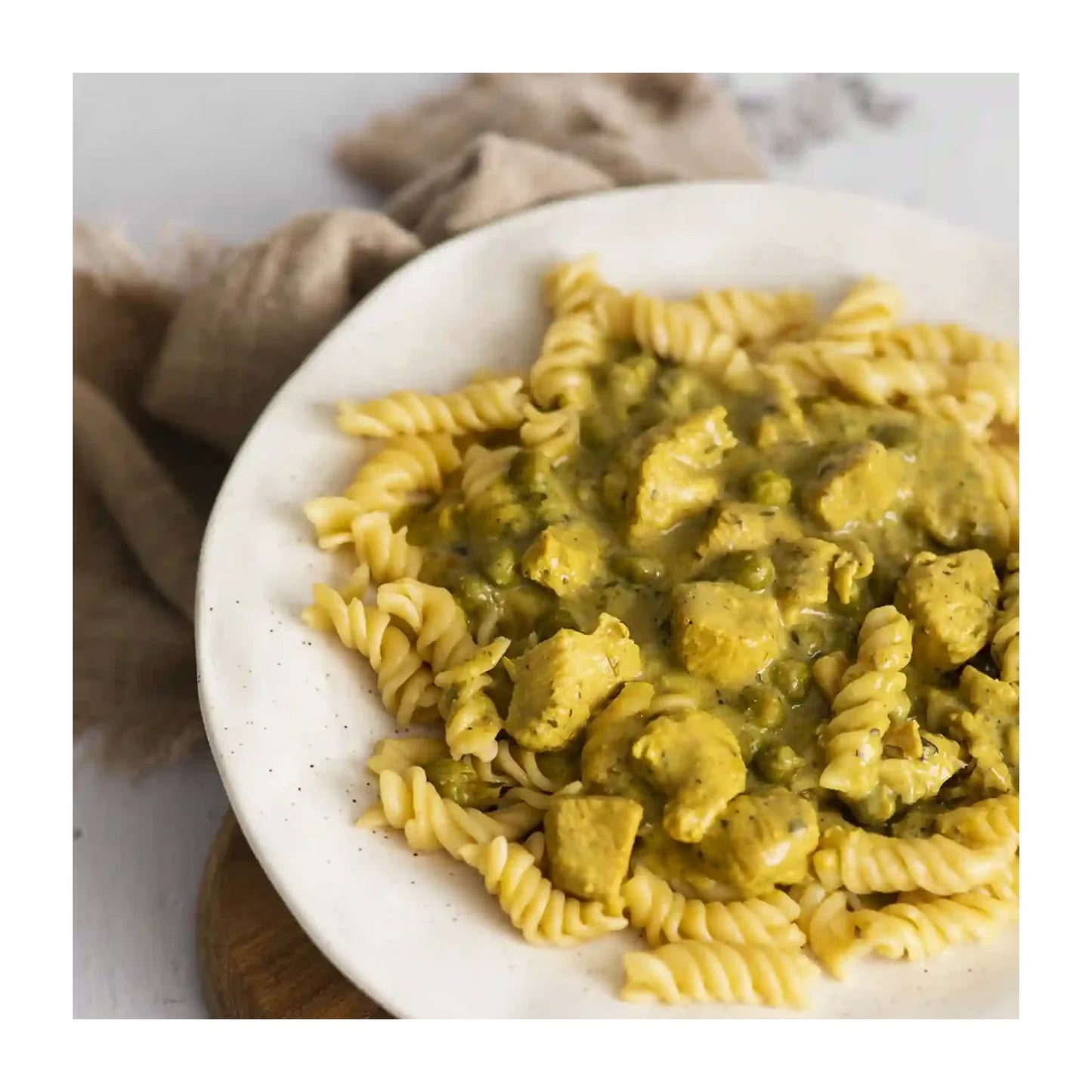 HSN Plato Preparado Estilo Gourmet Pasta con Pollo en Salsa de Crema de Hierbas y Guisantes Verdes 400 g