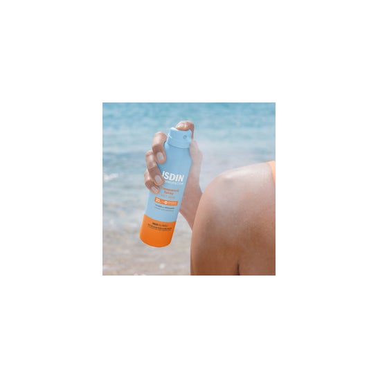 ISDIN Fotoprotector Transparent Spray Wet Skin SPF50 250 ml