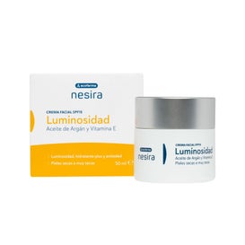 Nesira Crema facial Luminosidad SPF15 50ml
