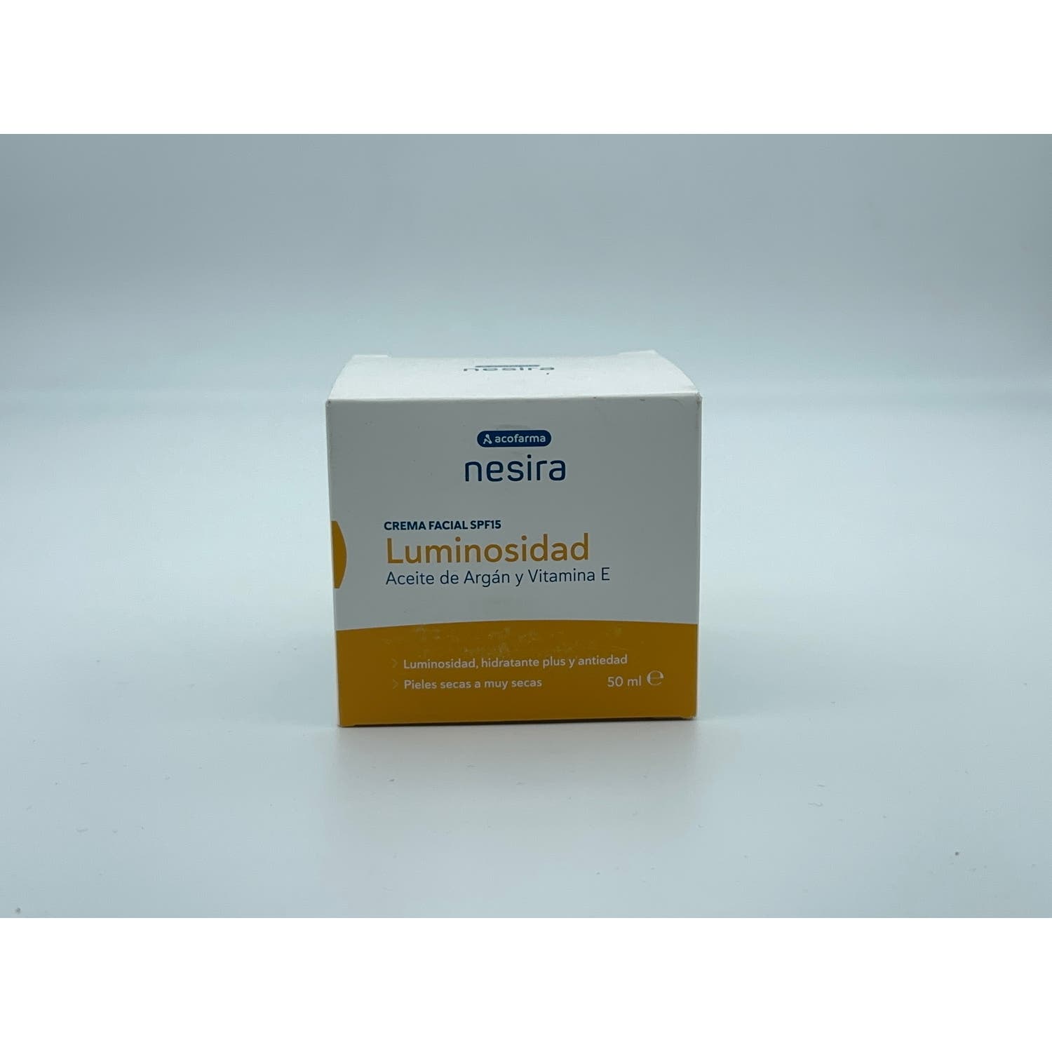 Nesira Crema facial Luminosidad SPF15 50ml